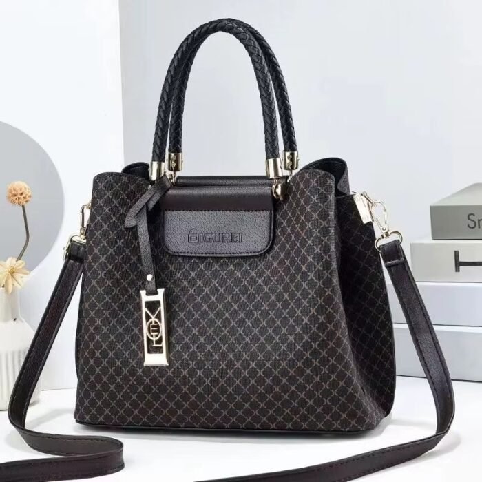 Valmerra Jade Handbag - Image 1