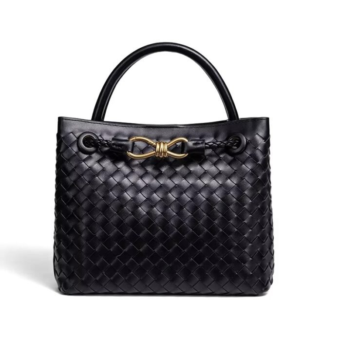 Valmerra Xoxo Handbag - Image 1