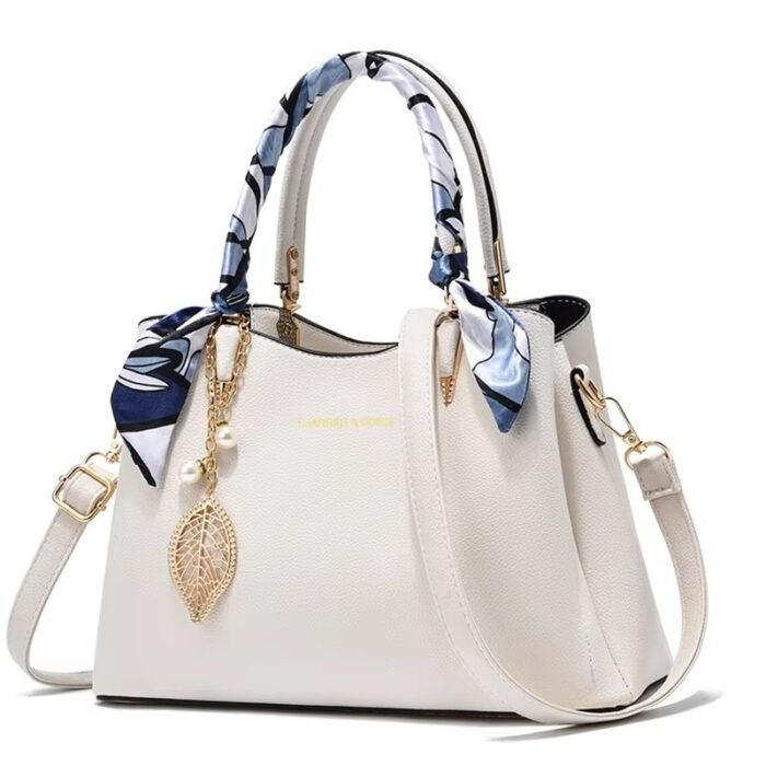 Valmerra Glamour Handbag - Image 4
