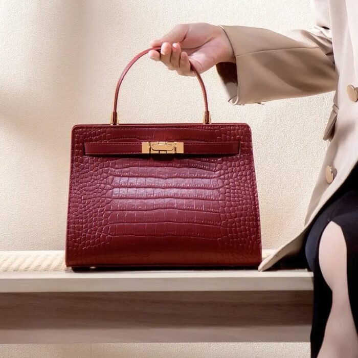 Valmerra Rhapsody Handbag - Image 4