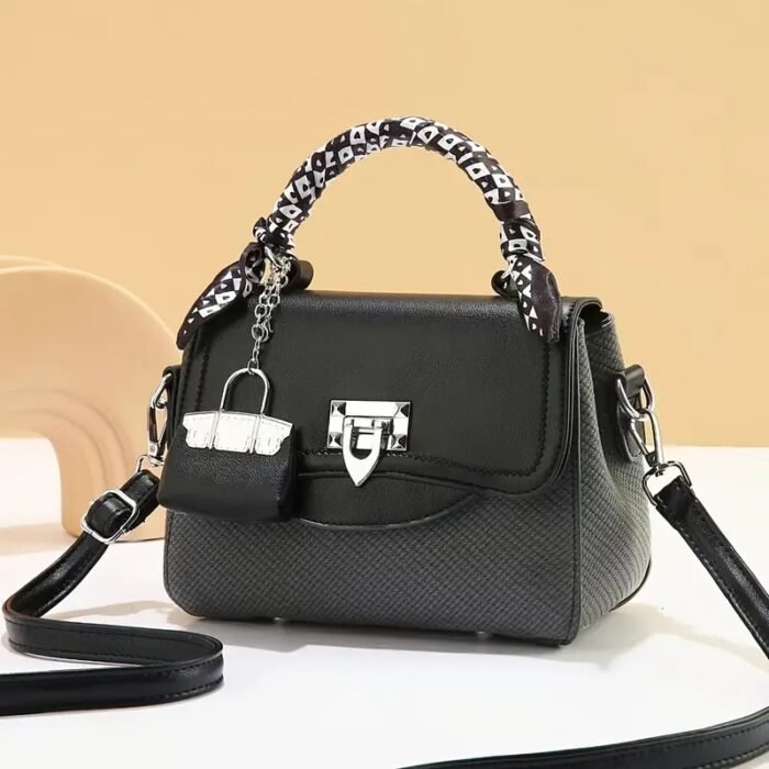 Valmerra Radiant Smile Handbag - Image 1