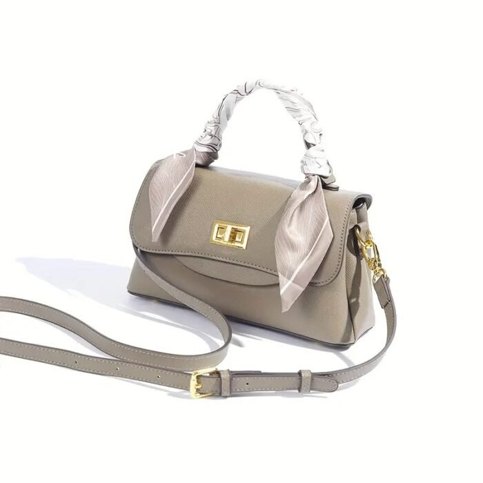 Valmerra Quincy Handbag - Image 3
